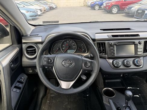 Used 2015 Toyota RAV4 LE FWD image 13