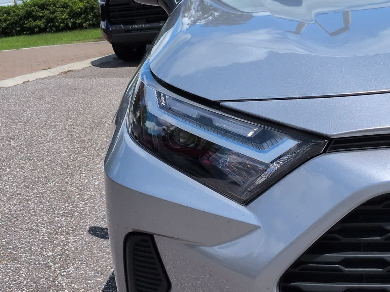 Certified 2023 Toyota RAV4 LE FWD image 10