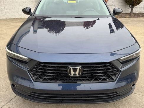 Certified 2025 Honda Accord SE image 8