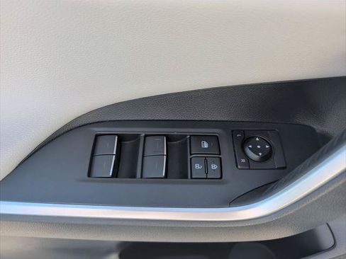 Certified 2022 Toyota RAV4 Limited AWD/4WD image 16