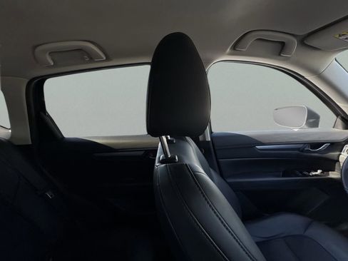 Used 2020 MAZDA CX-5 Touring FWD image 17