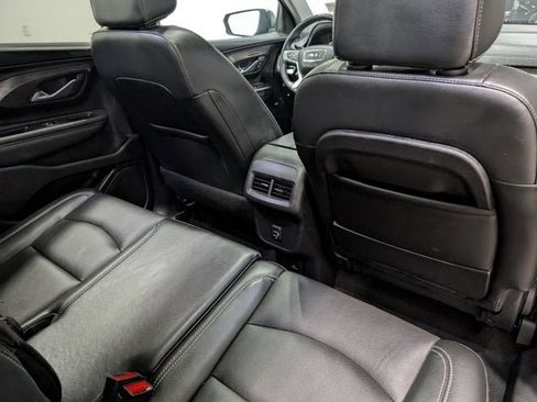 Used 2022 GMC Terrain SLT image 18