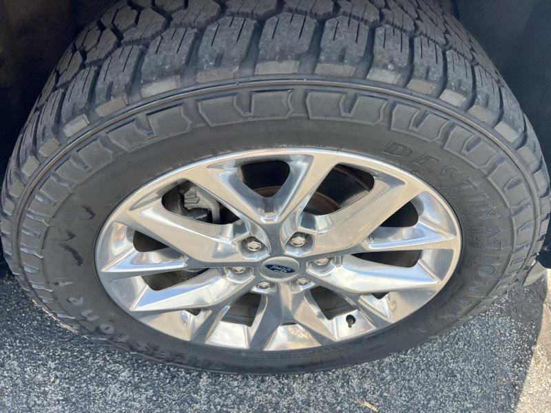 Used 2021 Ford Expedition XLT RWD image 26