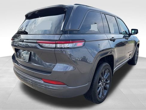 Used 2026 Jeep Grand Cherokee Limited AWD/4WD image 5