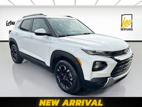 Used 2022 Chevrolet TrailBlazer LT w/ Convenience Package image 3
