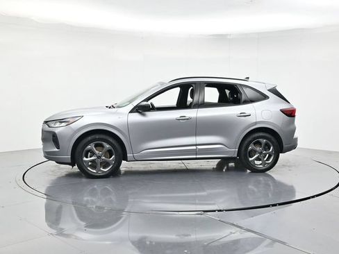 Certified 2024 Ford Escape ST-Line AWD/4WD image 6