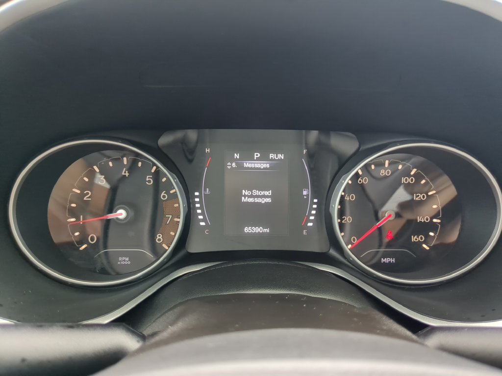 Used 2018 Jeep Compass Latitude w/ Cold Weather Group AWD/4WD image 32