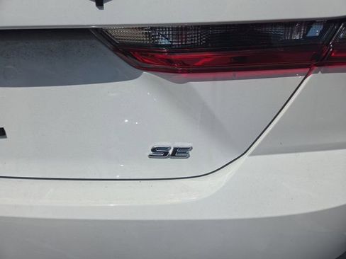 Used 2026 Toyota Camry SE image 11