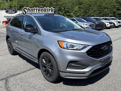 Used 2023 Ford Edge SE w/ Black Appearance Package