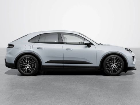 New 2026 Porsche Macan 4 Electric image 6