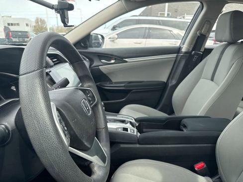 Used 2018 Honda Civic EX image 32