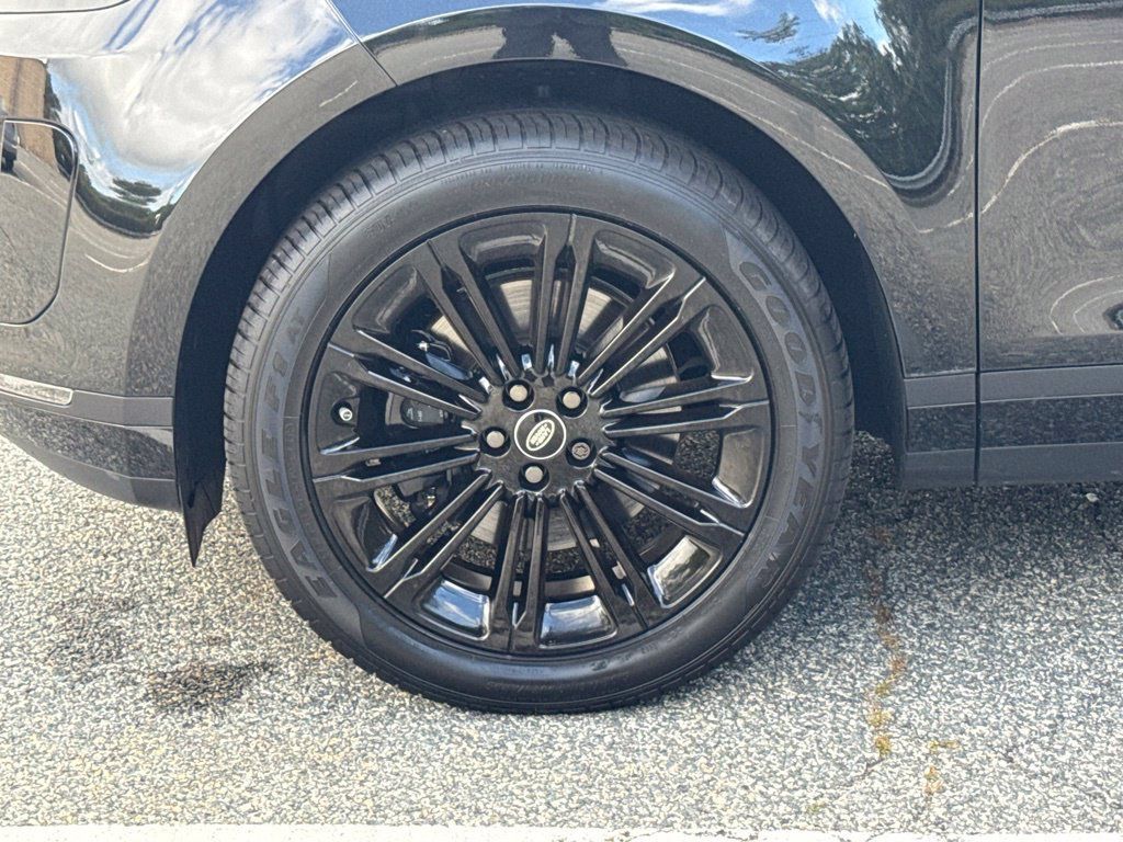 Certified 2026 Land Rover Range Rover Evoque S AWD/4WD image 9