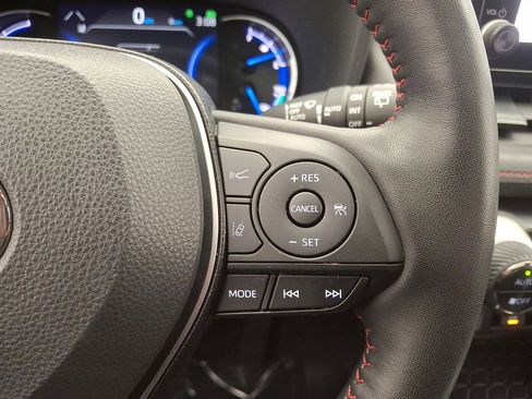 Used 2023 Toyota RAV4 SE w/ Weather & Moonroof Package image 18