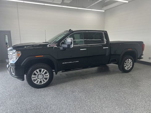 Used 2022 GMC Sierra 2500 Denali w/ Technology Package AWD/4WD image 6