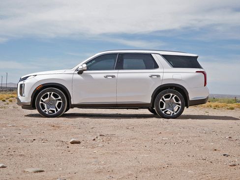 Used 2023 Hyundai Palisade Limited image 11