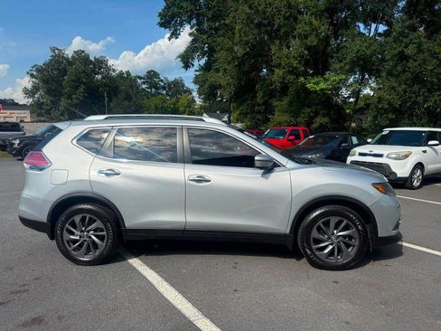 Used 2016 Nissan Rogue SL FWD image 5