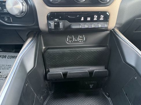 Used 2022 RAM 1500 Laramie AWD/4WD image 33