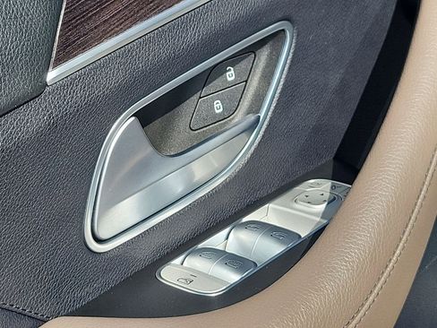 Used 2020 Mercedes-Benz GLS 450 4MATIC image 30