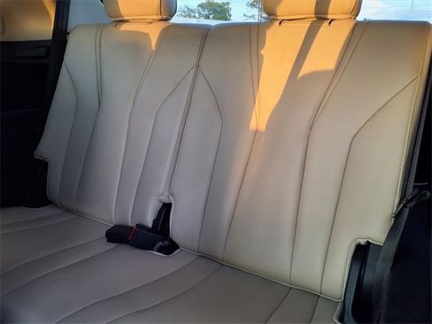Used 2023 Acura MDX Advance image 11