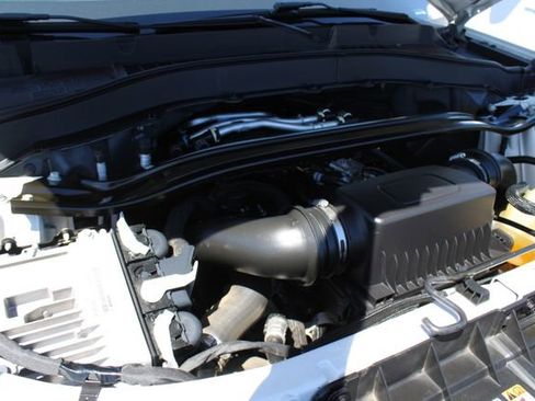 Used 2021 Ford Explorer Platinum w/ Equipment Group 601A AWD/4WD image 12
