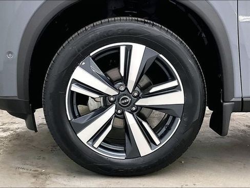 Used 2023 Nissan Rogue SL w/ SL Premium Package AWD/4WD image 10