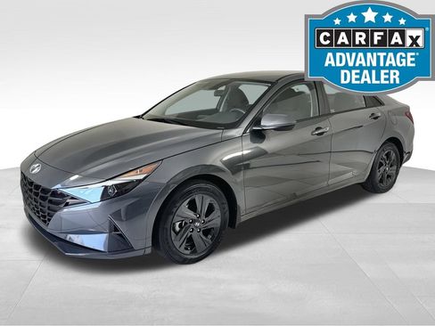 Used 2023 Hyundai Elantra SEL FWD image 1