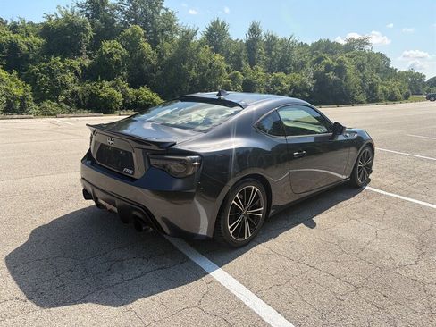Used 2013 Scion FR-S RWD image 5