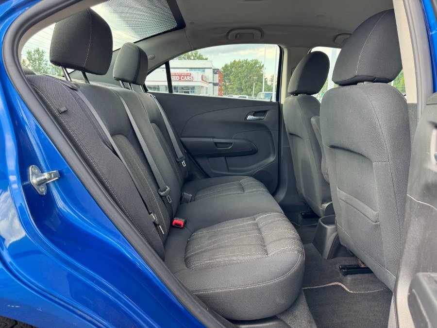 Used 2017 Chevrolet Sonic LT FWD image 17