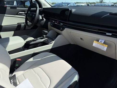 New 2026 Kia Sportage SX image 11