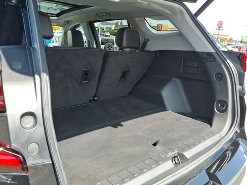 Used 2023 GMC Terrain AT4 w/ Infotainment Package II AWD/4WD image 14