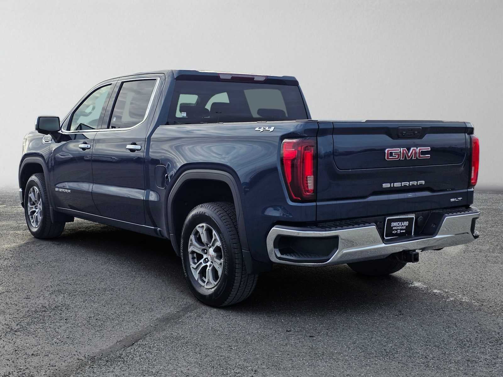 Certified 2022 GMC Sierra 1500 SLT AWD/4WD image 5