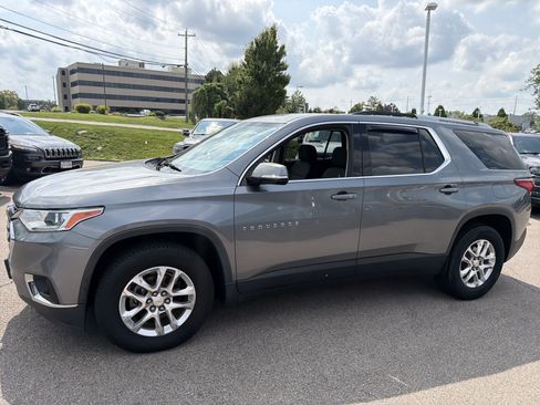 Used 2018 Chevrolet Traverse LT FWD image 4