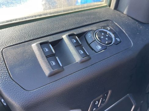 Used 2018 Ford F150 Lariat w/ Equipment Group 502A Luxury image 21