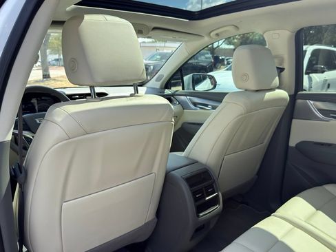 Certified 2024 Cadillac XT5 Premium Luxury FWD image 28