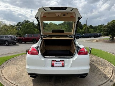 Used 2012 Porsche Panamera 4 image 32