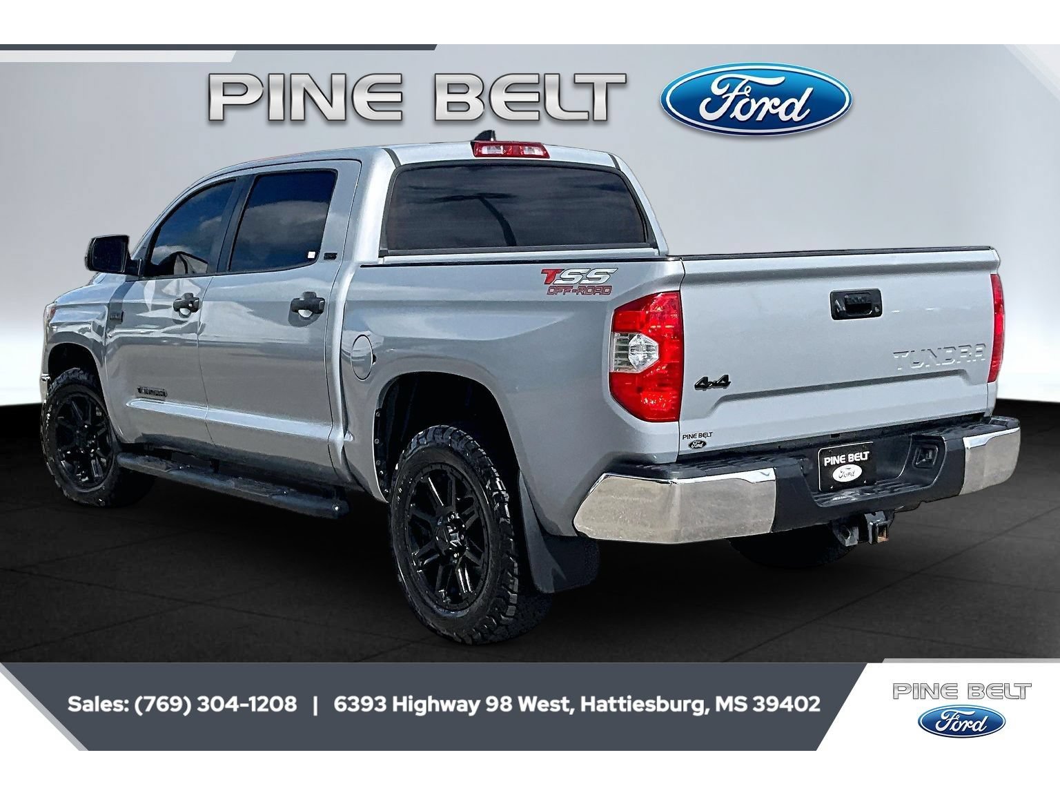 Used 2020 Toyota Tundra SR5 w/ SR5 Leather Package AWD/4WD image 2