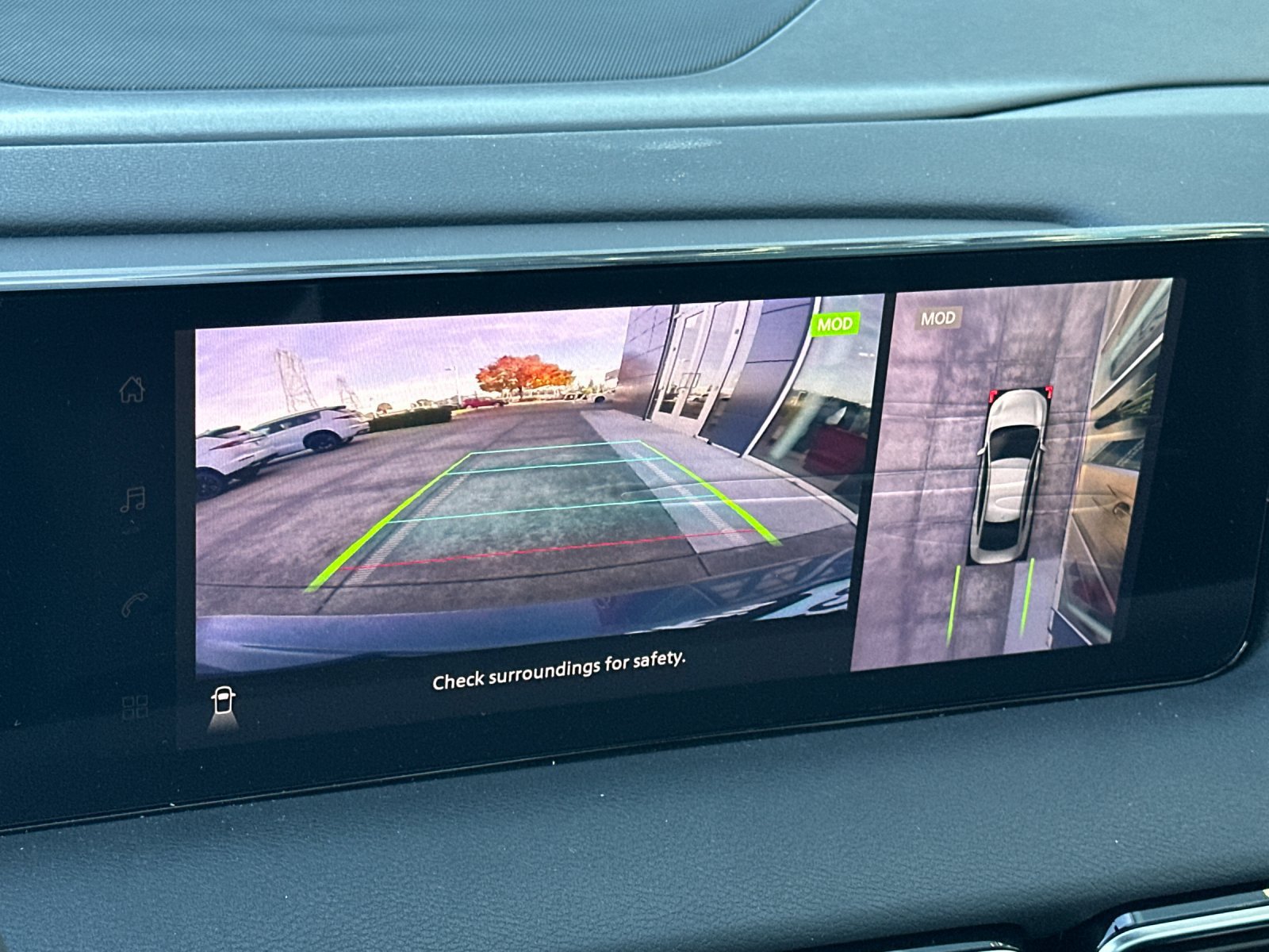 New 2026 Nissan Sentra SR w/ SR Premium Package FWD image 18