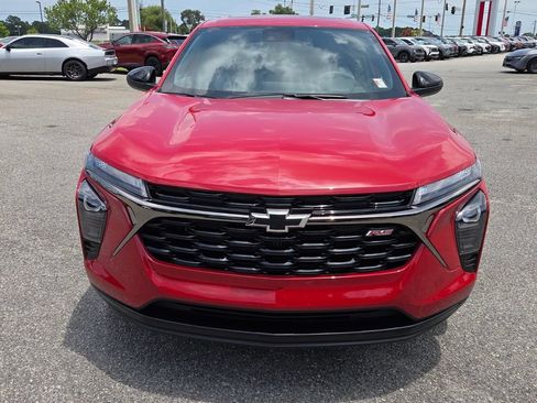 New 2026 Chevrolet Trax RS w/ Sunroof Package FWD image 16