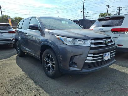 Used 2018 Toyota Highlander LE