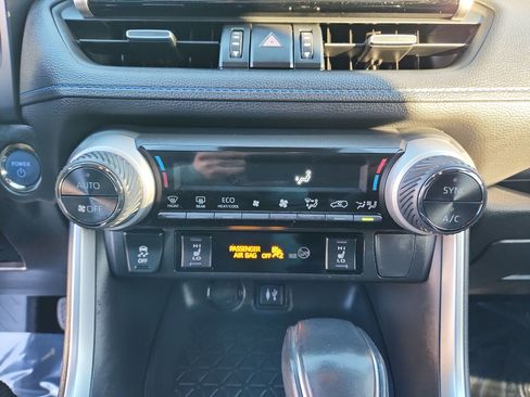 Used 2019 Toyota RAV4 XSE image 17