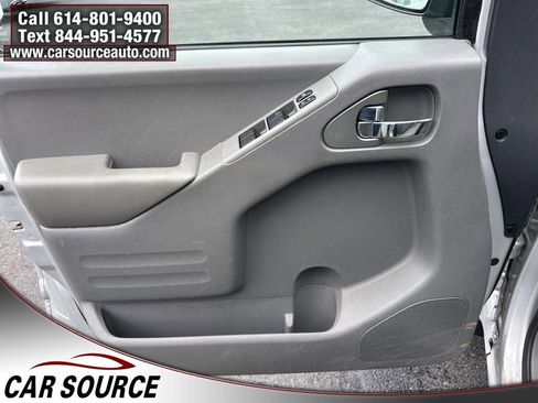 Used 2018 Nissan Frontier SV image 12