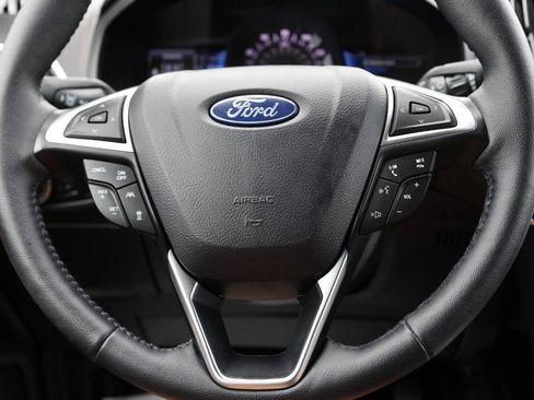 Used 2024 Ford Edge Titanium w/ Titanium Elite Package AWD/4WD image 18