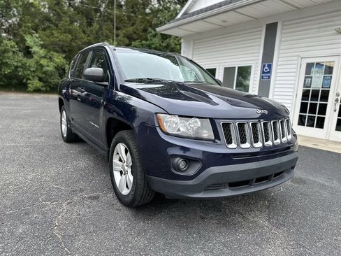 Used 2016 Jeep Compass Sport w/ Power Value Group AWD/4WD image 2