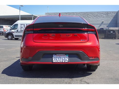 Certified 2024 Toyota Prius LE AWD/4WD image 4