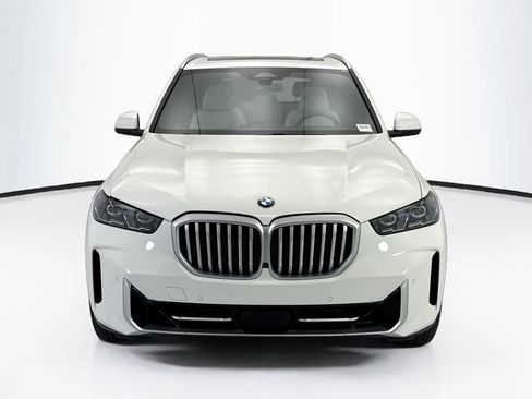 Used 2026 BMW X5 xDrive40i w/ Climate Comfort Package AWD/4WD image 2