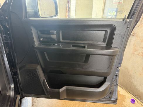 Used 2014 RAM 1500 Express AWD/4WD image 24