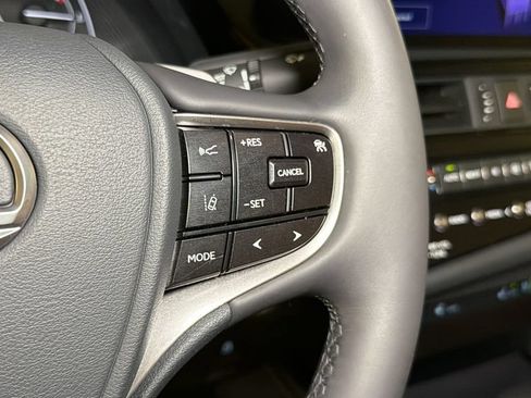Certified 2025 Lexus ES 300h w/ Premium Package FWD image 21