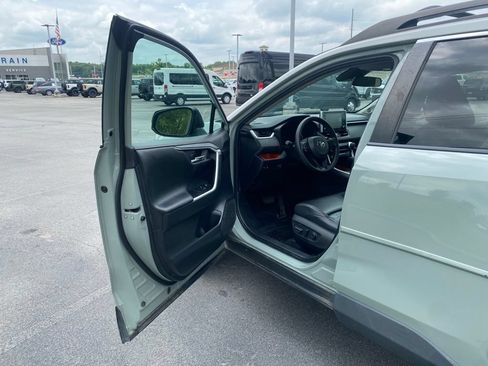 Used 2019 Toyota RAV4 Adventure w/ All Weather Liner Package AWD/4WD image 10