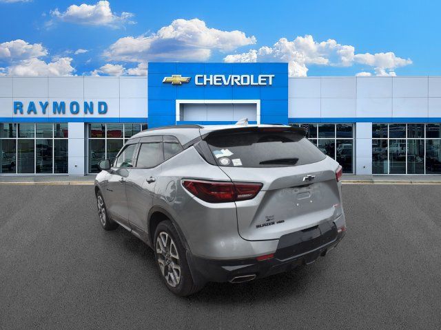 Used 2024 Chevrolet Blazer RS w/ Driver Confidence II Package AWD/4WD image 5
