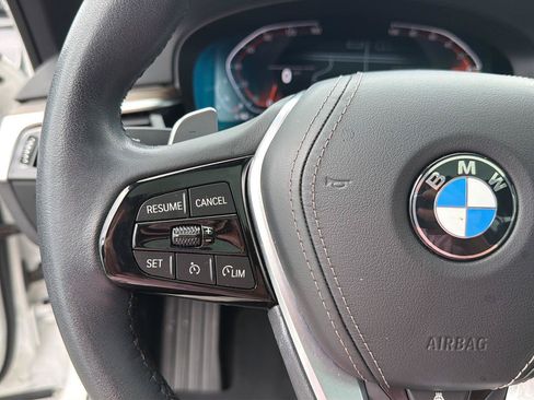 Used 2023 BMW 540i xDrive AWD/4WD image 20